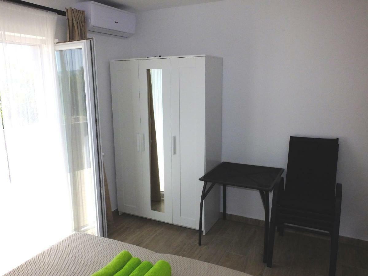 Apartmani Berno 스타리그라드 파클레니차 외부 사진