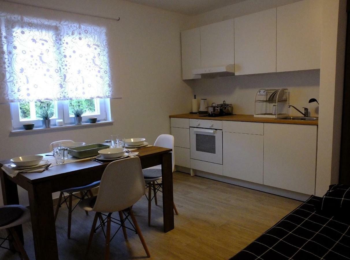 Apartmani Berno 스타리그라드 파클레니차 외부 사진